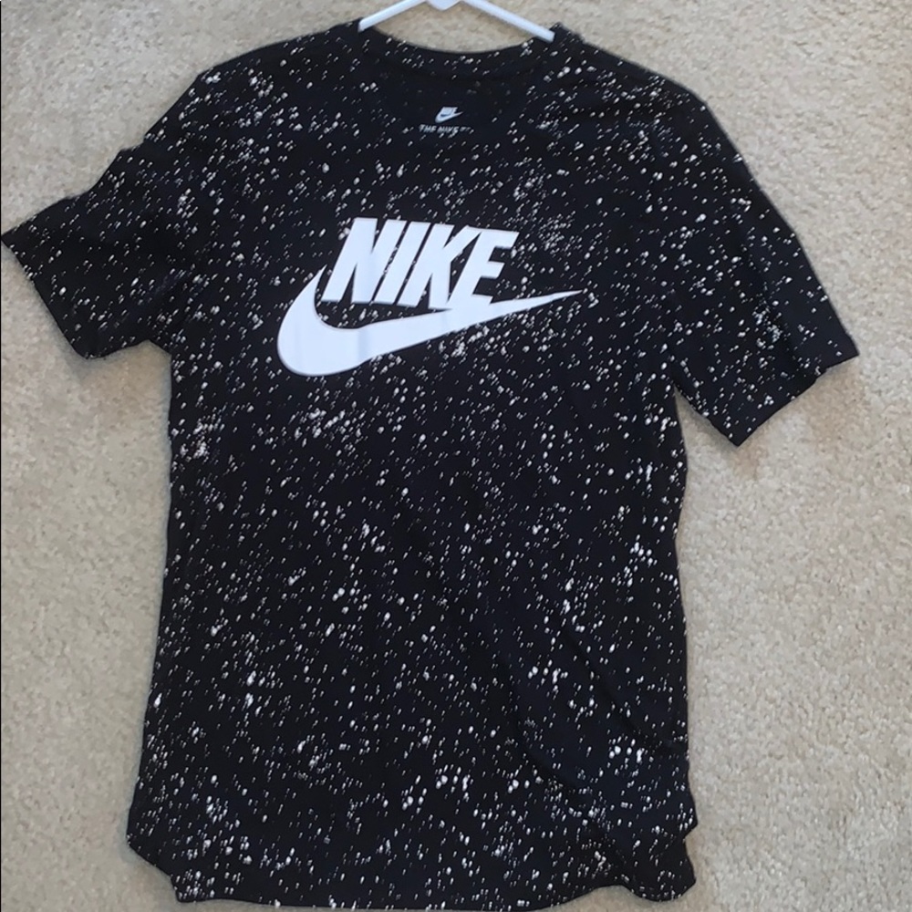 Nike Tee